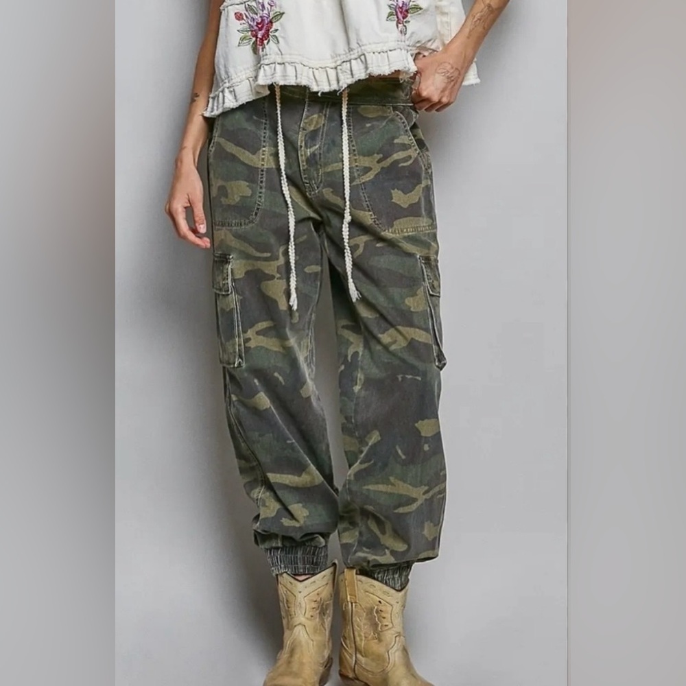NWT POL Camo Cargo Joggers